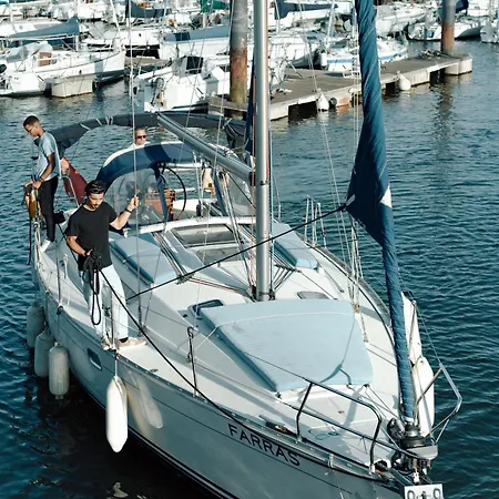 In A Boat - * Lisbon
