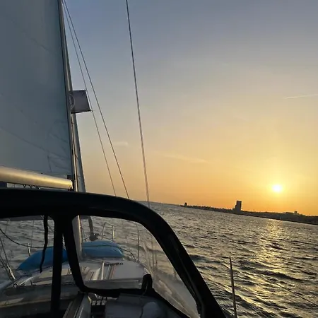 In A Boat - * Lisboa
