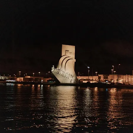 In A Boat - * Lisboa